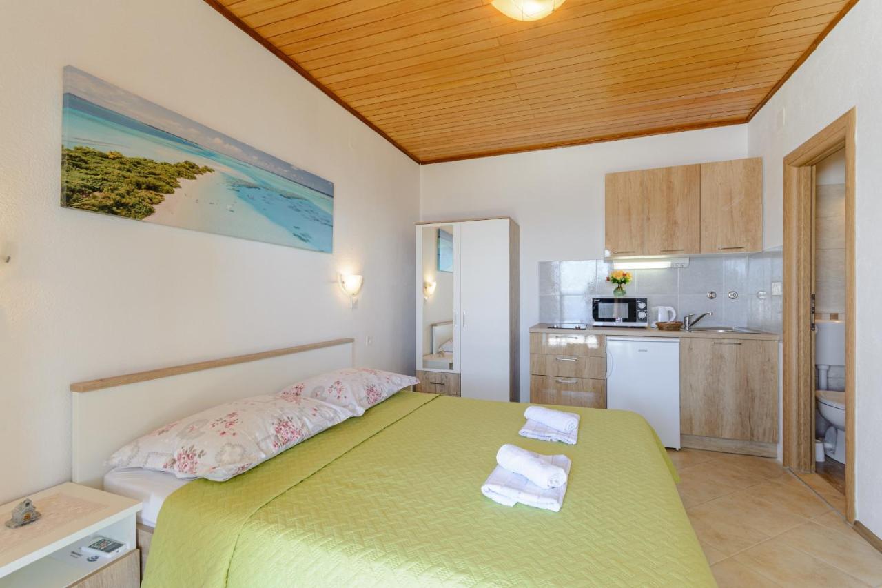 Rooms Sani 브렐라 외부 사진