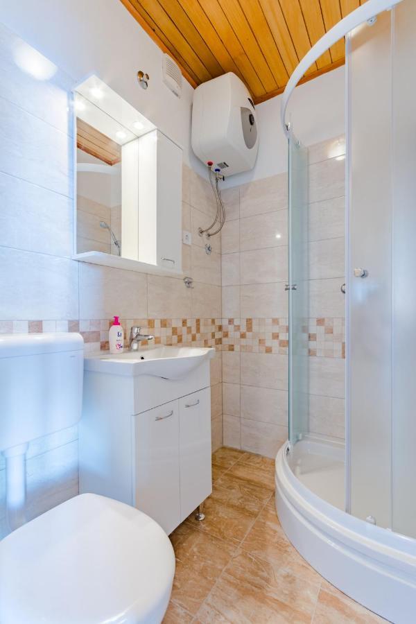 Rooms Sani 브렐라 객실 사진